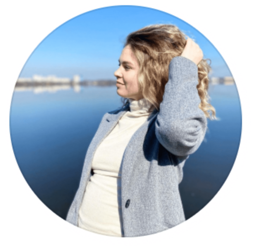 <em>Emma R., Los Angeles, CA</em>